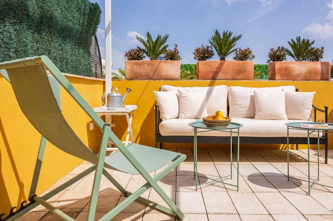 Ohliving Parasol Botanic Garden 1 Sevilla 0*,  Spanje